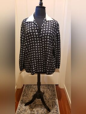 Jones New York Womens Black and White Geometric Collared Silk Blouse